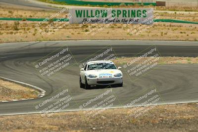 media/May-31-2025-CalClub SCCA (Sat) [[2c1a04e1ee]]/Qualifying/Group 5/Turn 4/